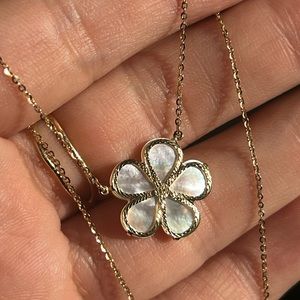 14k gold MOP necklace NWT!